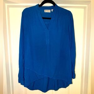 Women’s Versona Top, size small